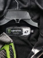HOODIE MONSTER ENERGY TALLA M (QUEDA EN L) - Imagen 4