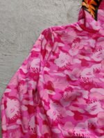 HOODIE BAPE SHARK CAMO ROSA TALLA M - Imagen 6